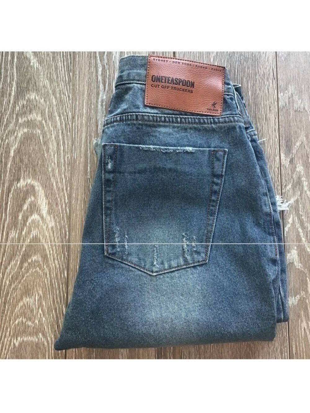 One Teaspoon Bermuda Denim Shorts Size 26 - Picture 4 of 9